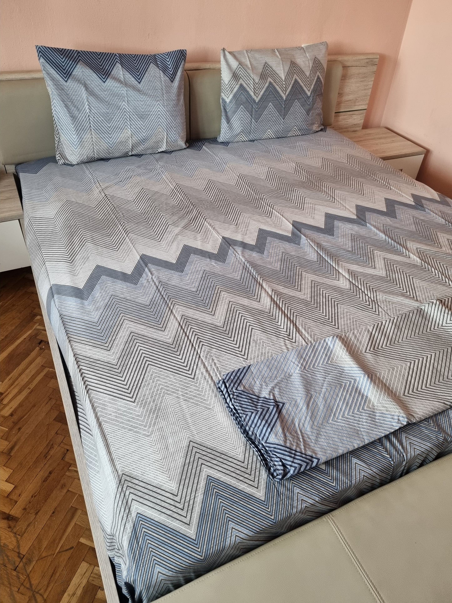 Комплект от 4части