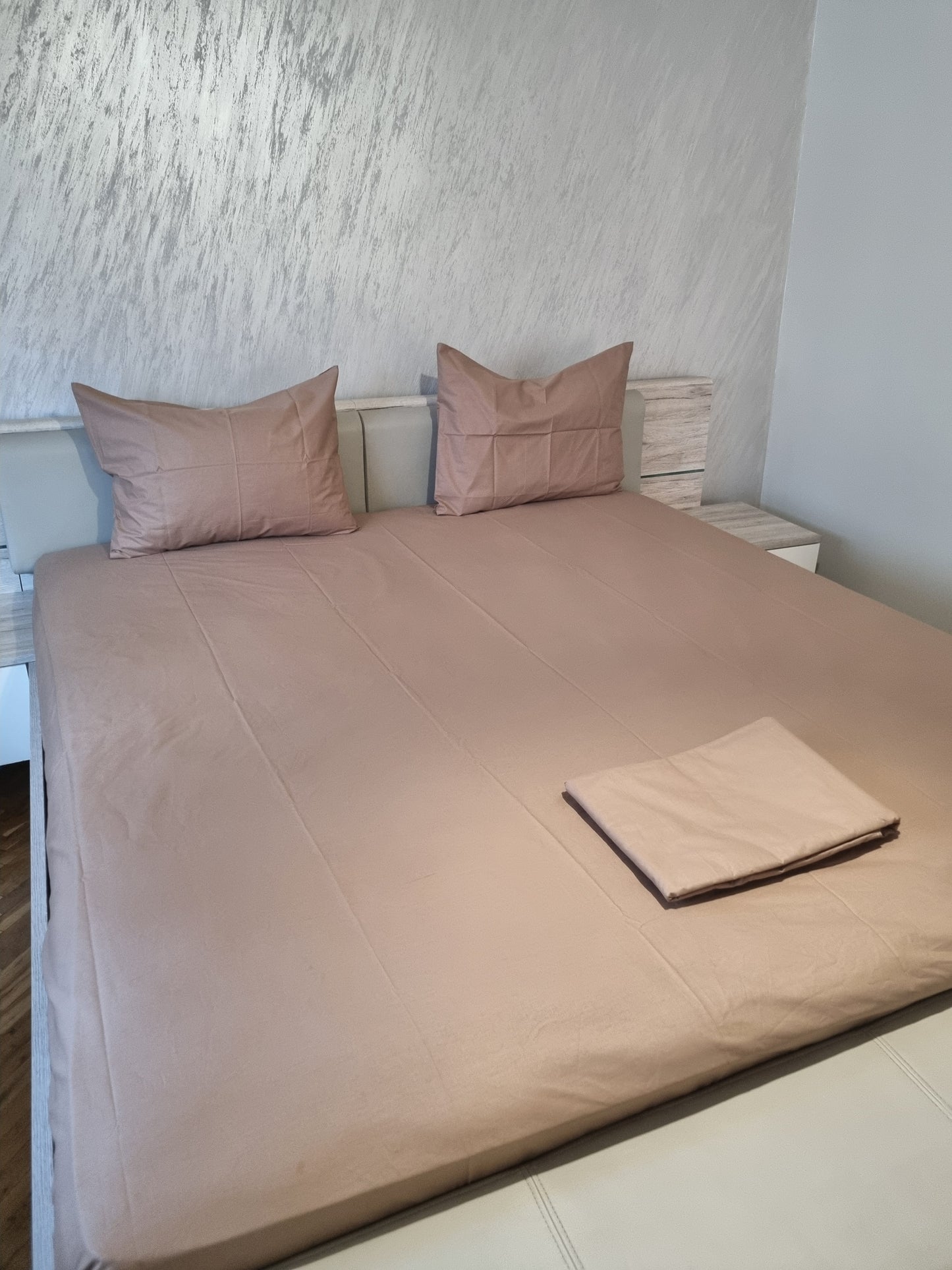 Комплект от 4части