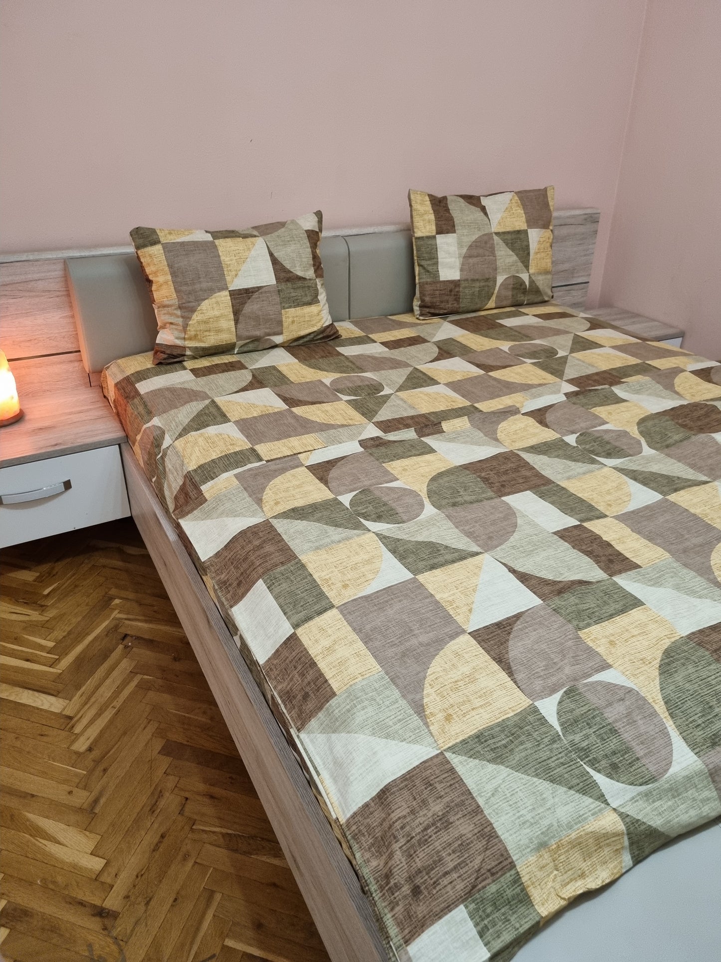 Комплект от 4части